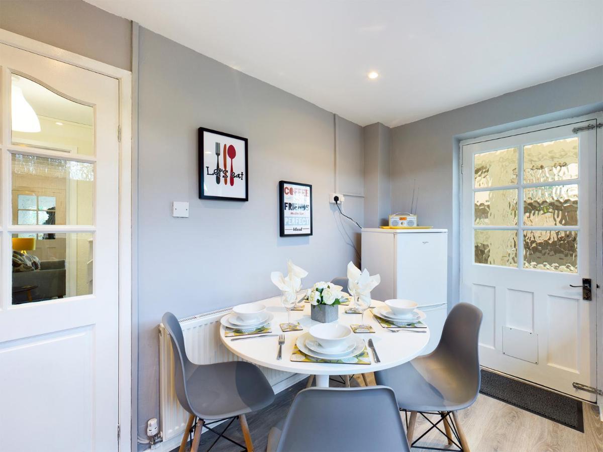 Welsh Country Cottage In Beautiful Village Llandudno Junction Ngoại thất bức ảnh