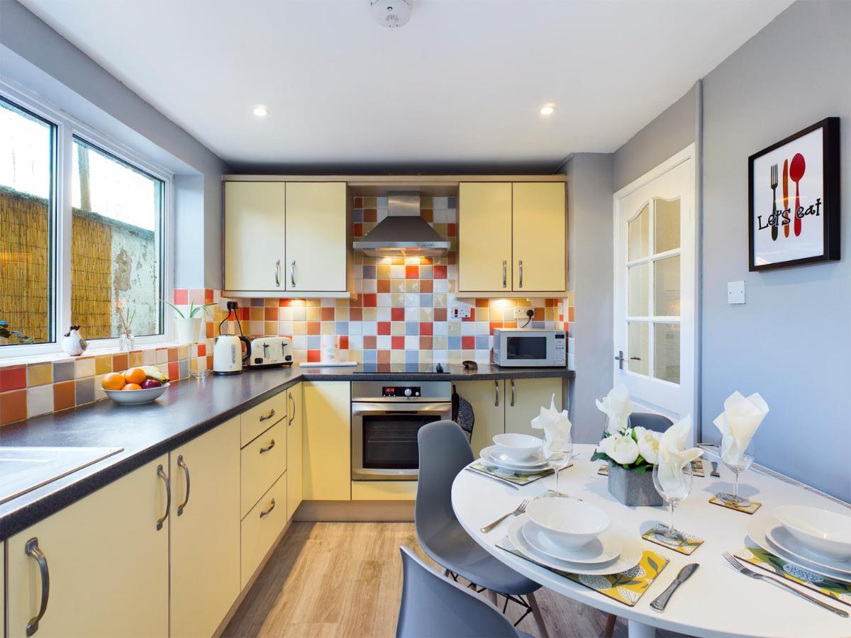 Welsh Country Cottage In Beautiful Village Llandudno Junction Ngoại thất bức ảnh