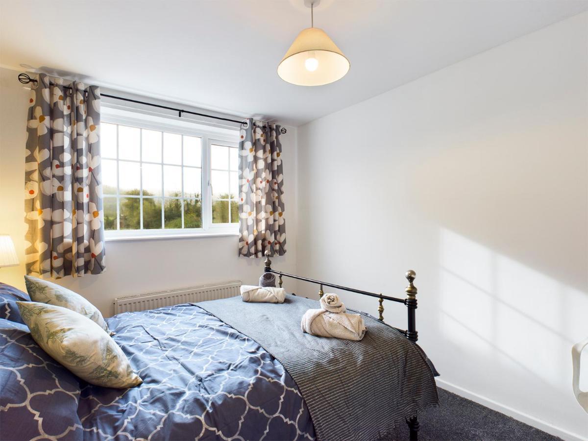 Welsh Country Cottage In Beautiful Village Llandudno Junction Ngoại thất bức ảnh