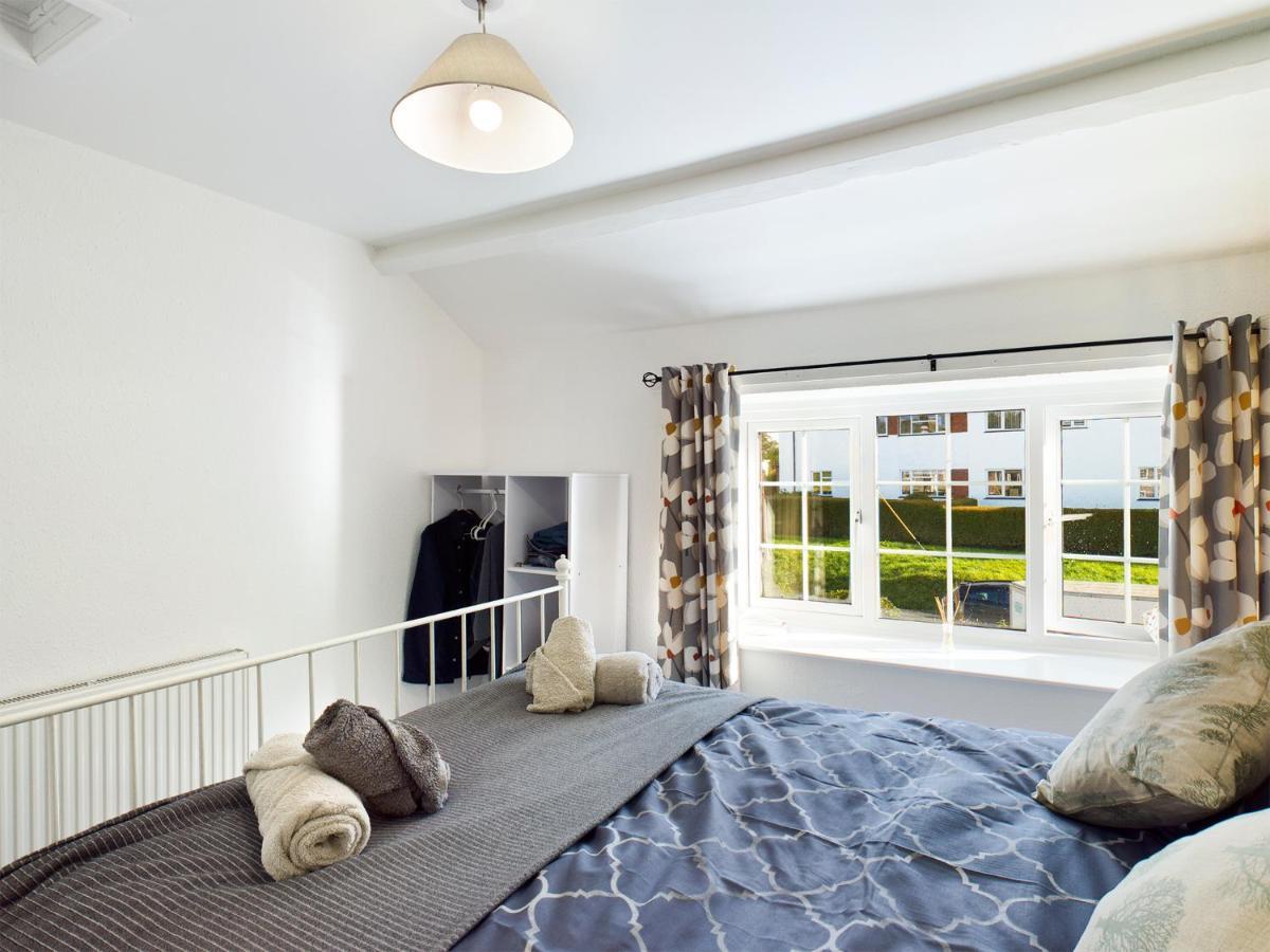 Welsh Country Cottage In Beautiful Village Llandudno Junction Ngoại thất bức ảnh